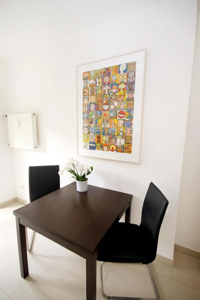 Moebliertes Apartment Im Herzen Von Duesseldorf 0*, Düsseldorf Německo