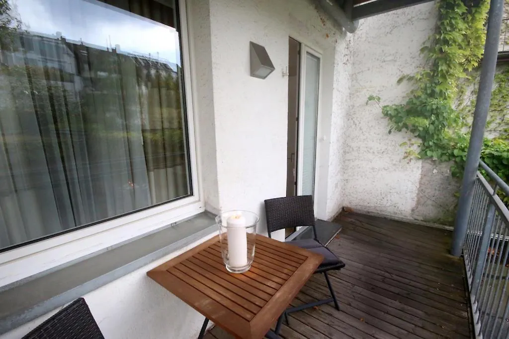 Moebliertes Apartment Im Herzen Von Duesseldorf Germany